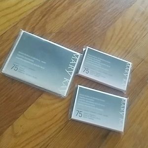 Pack of 75 beauty blotters
